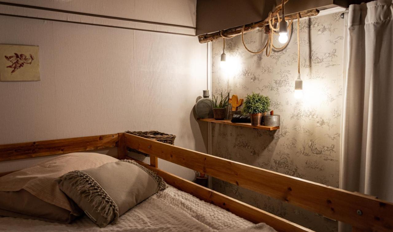 Abacard Home Chambre D'Hotes Adult Only Roquemaure  Bagian luar foto
